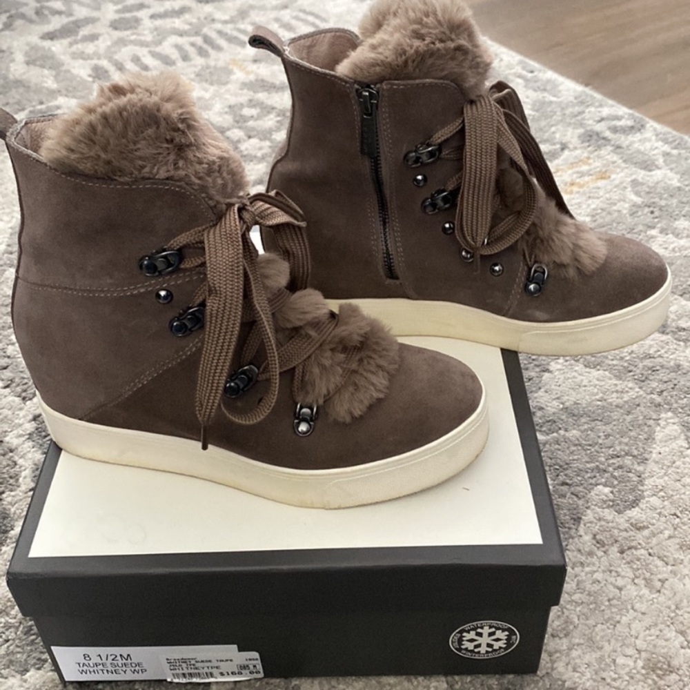 Women’s wedge boots | Waterproof | SZ. 8.5 | J. Slides